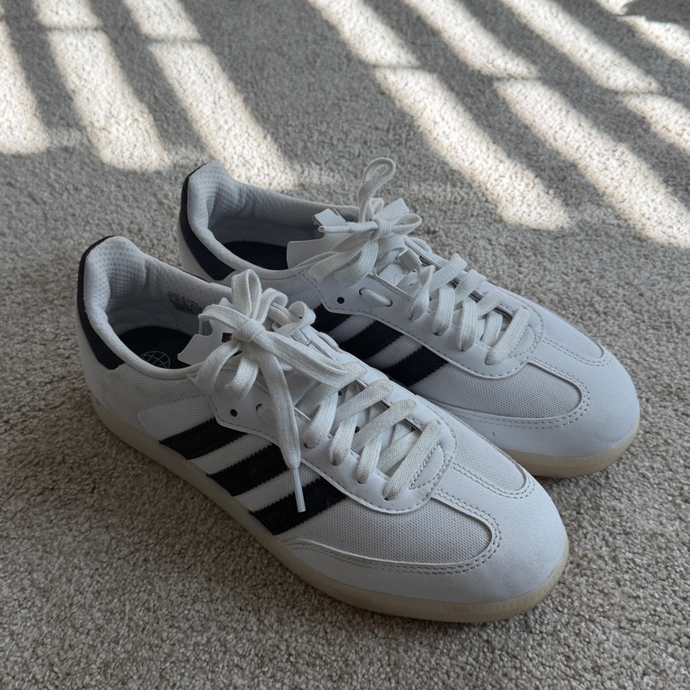 Adidas Velosamba Cycling Shoes (SPD cleats included) women size 8 (men size 7)